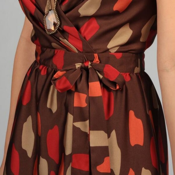 Dress - Picture 3 of 8